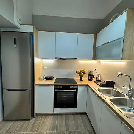 Urban Breeze Aparment 1 *
